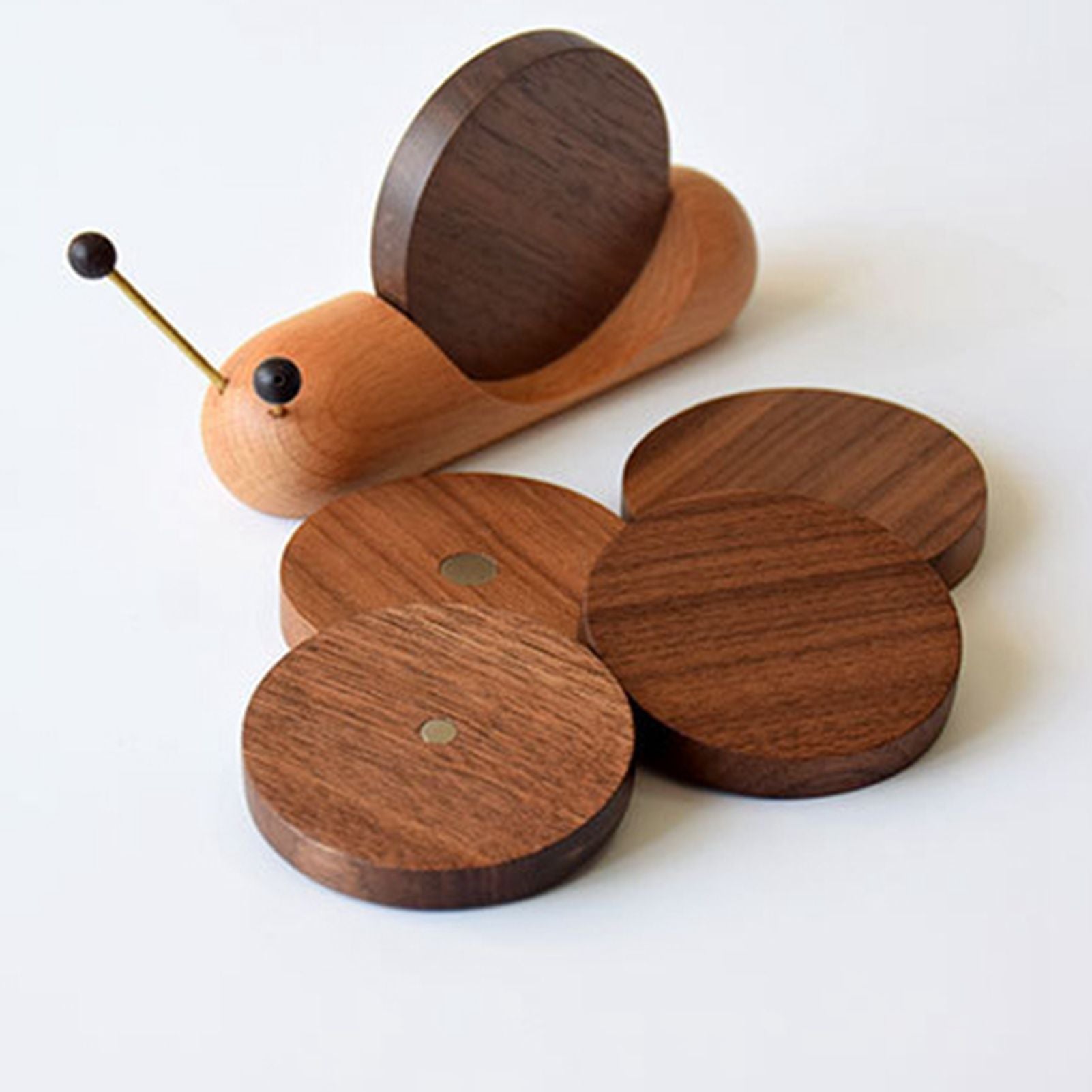 Wood Mug Coaster Heat Insulation Cute Snail Shape 5pcs Wooden Round Coasters with Magnet